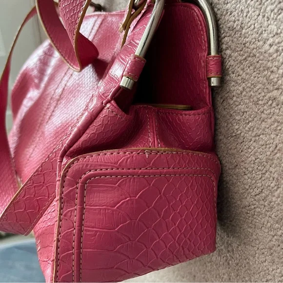 2/$20 Jaclyn Smith Faux Snakeskin Multi-Pocket Purse - Picture 8 of 15